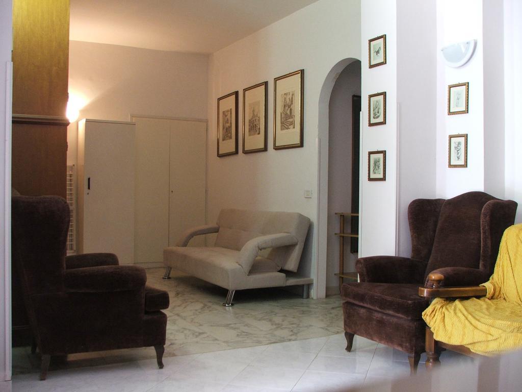 Edvige' S House In Residence Сан Феличе Чирчео Екстериор снимка